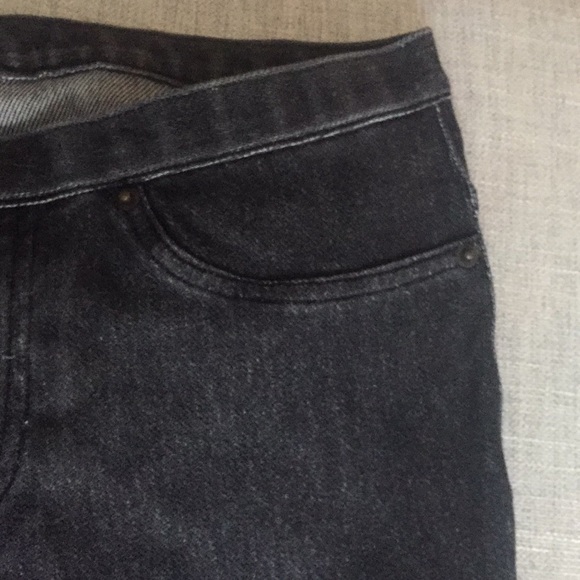 HUE black denim leggings - Picture 4 of 6